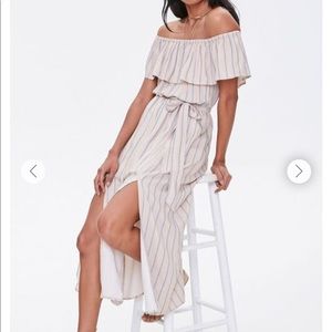 NWT - Striped M-Slit Maxi Dress - sz. L